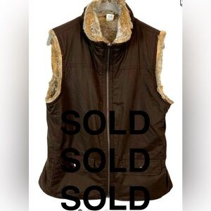 GAP Women’s Medium Chocolate Brown Reversible Faux Fur Vest